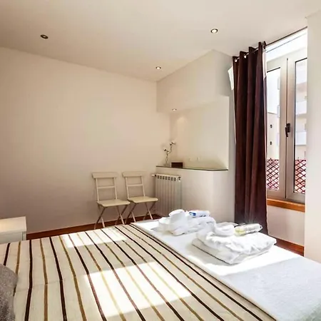 House Sea View In With Balcony And Internet. Holiday home