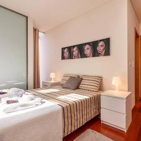 House Sea View In With Balcony And Internet. * Moledo (Viana do Castelo)