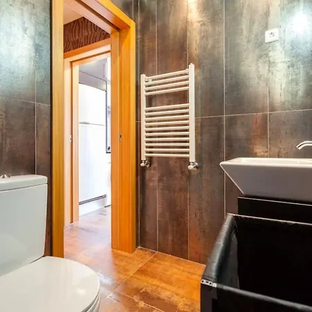 Casa de Férias House Sea View In With Balcony And Internet. *