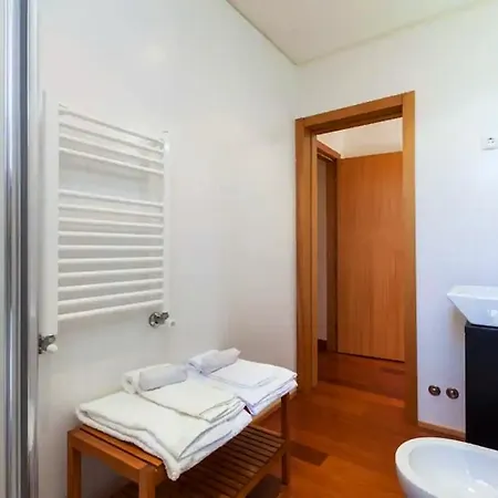 House Sea View In With Balcony And Internet. Casa de Férias *