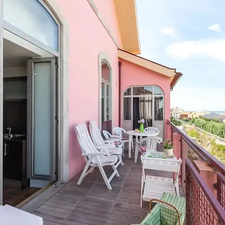 Ferienhaus House Sea View In With Balcony And Internet.