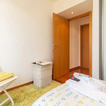 House Sea View In With Balcony And Internet. Moledo (Viana do Castelo)