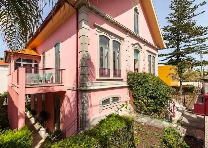 Vakantiehuis House Sea View In With Balcony And Internet.